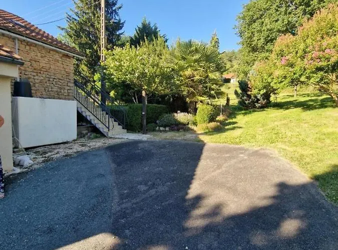 Appartement A 1Km De Sarlat A La Campagne